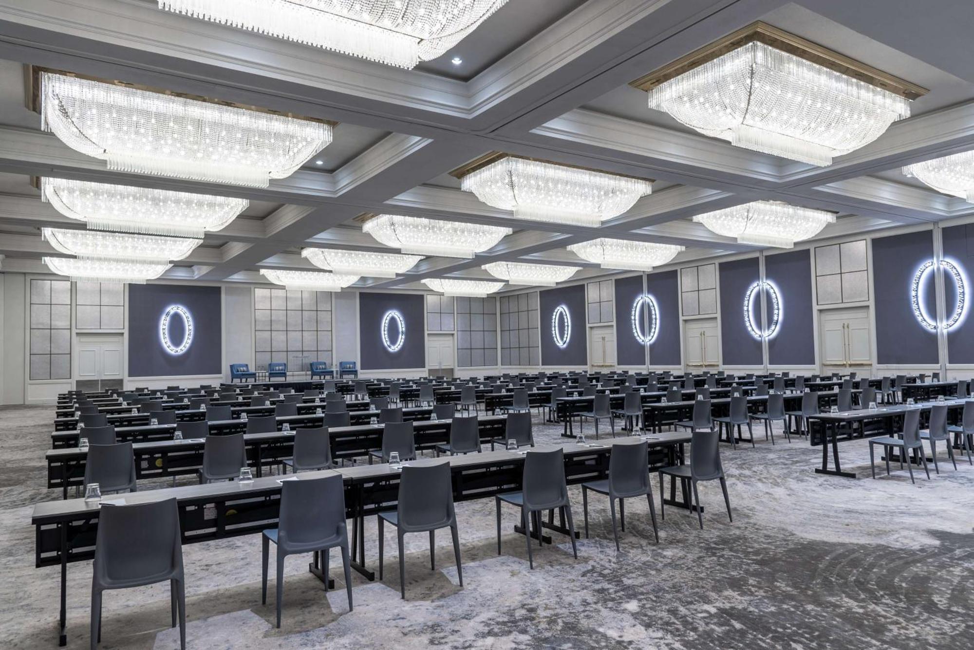 Hilton Alexandria Mark Center Экстерьер фото